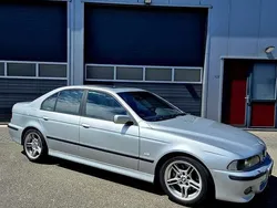 Zilver Gebruikt 2002 BMW 530 Sedan | € 13.950 (Eerlijke prijs)