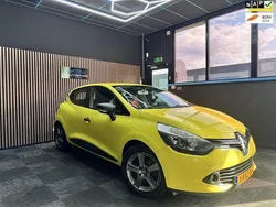 Geel Gebruikt 2013 Renault Clio IV Authentique Hatchback | € 3.950 (Iets duurder)