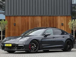 Grijs, metallic lak Gebruikt 2017 Porsche Panamera Sedan | € 53.995 (Eerlijke prijs)