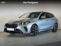 Skyscraper grey metallic (grijs metallic) Gebruikt 2024 BMW 120 M Sport Hatchback | € 39.895