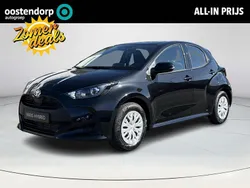 Zwart Gebruikt 2025 Toyota Yaris Comfort Hatchback | € 26.445 (Eerlijke prijs)