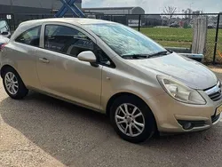 Beige Gebruikt 2008 Opel Corsa Business MPV | € 2.299 (Eerlijke prijs)