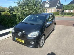 Zwart, metallic lak Gebruikt 2013 VW up! Hatchback | € 5.450 (Goede deal)