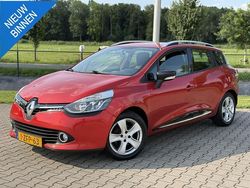 Rood Gebruikt 2015 Renault Clio GrandTour Expression Stationwagen | € 5.250 (Eerlijke prijs)