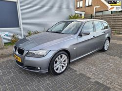 Grijs Gebruikt 2011 BMW 318 Luxury Line Stationwagen | € 4.950 (Super prijs)