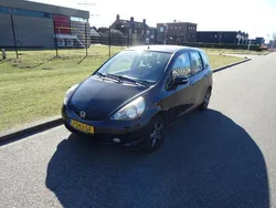 Zwart Gebruikt 2008 Honda Jazz LS Hatchback | € 2.595 (Eerlijke prijs)