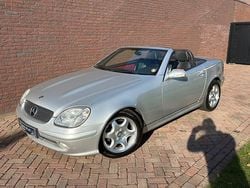 Grijs Gebruikt 2001 Mercedes SLK200 Cabriolet | € 5.950 (Eerlijke prijs)