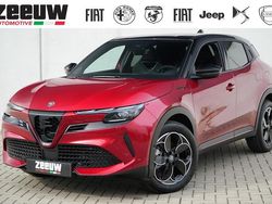 Rood Gebruikt 2024 Alfa Romeo Junior Edizione Speciale SUV | € 39.900 (Duur)