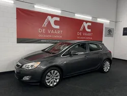 Grijs Gebruikt 2011 Opel Astra Cosmo Hatchback | € 3.499 (Goede deal)