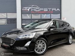Zwart Gebruikt 2019 Ford Focus Titanium Stationwagen | € 11.895 (Eerlijke prijs)