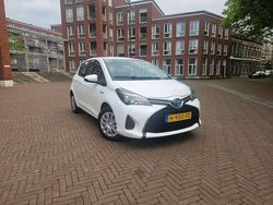 Wit Gebruikt 2014 Toyota Yaris Hybrid Comfort Hatchback | € 9.250 (Eerlijke prijs)