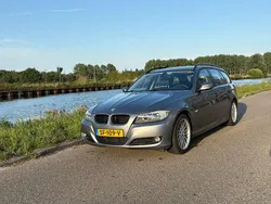 Grijs Gebruikt 2010 BMW 318 Executive Stationwagen | € 8.250 (Iets duurder)