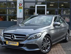 Grijs, metallic lak Gebruikt 2018 Mercedes C180 Sport Edition Sedan | € 22.950 (Goede deal)