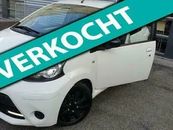 Wit Gebruikt 2013 Toyota Aygo x-press Hatchback | € 4.899 (Eerlijke prijs)