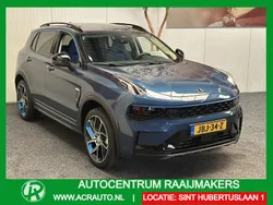 Blauw, metallic lak Gebruikt 2023 Lynk & Co 01 SUV | € 25.940 (Goede deal)