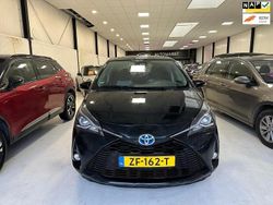 Zwart Gebruikt 2019 Toyota Yaris Hybrid Hatchback | € 14.950 (Goede deal)