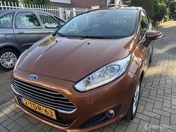 Bruin Gebruikt 2014 Ford Fiesta Titanium Hatchback | € 4.950 (Eerlijke prijs)