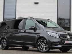 Grijs (metallic) Gebruikt 2024 Mercedes V300 AMG MPV | € 94.950
