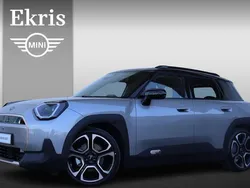 Grijs, metallic lak Gebruikt 2025 Mini Aceman Favoured SUV | € 41.340 (Eerlijke prijs)