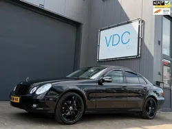 Zwart Gebruikt 2007 Mercedes E230 Elegance Sedan | € 9.950