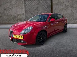 Rood Gebruikt 2016 Alfa Romeo Giulietta Super Hatchback | € 6.750 (Iets duurder)
