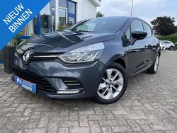 Grijs Gebruikt 2018 Renault Clio IV Intens Hatchback | € 9.950 (Eerlijke prijs)