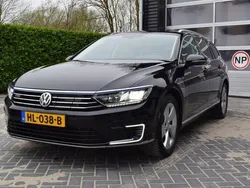 Zwart Gebruikt 2015 VW Passat Highline Stationwagen | € 18.850 (Eerlijke prijs)