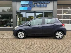 Blauw Gebruikt 2013 Toyota Yaris Hatchback | € 7.250 (Eerlijke prijs)