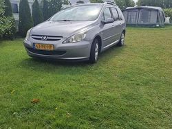 Grijs Gebruikt 2004 Peugeot 307 Stationwagen | € 500 (Goede deal)