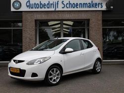 Wit Gebruikt 2010 Mazda 2 Hatchback | € 5.600 (Iets duurder)