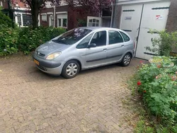 Grijs Gebruikt 2003 Citroën Xsara Picasso MPV | € 845 (Eerlijke prijs)
