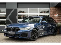 Blauw Gebruikt 2022 BMW 530 M Sport Stationwagen | € 45.900 (Eerlijke prijs)