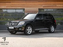 Zwart, metallic lak Gebruikt 2010 Mercedes GLK220 SUV | € 10.950 (Goede deal)