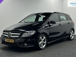 Zwart Gebruikt 2013 Mercedes B180 Ambition MPV | € 11.500 (Eerlijke prijs)