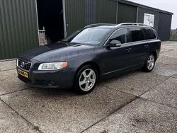 Grijs Gebruikt 2010 Volvo V70 Summum Stationwagen | € 12.000