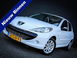 Wit Gebruikt 2011 Peugeot 206 Sportium Hatchback | € 4.950