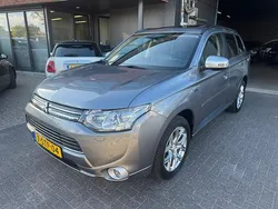 Grijs Gebruikt 2013 Mitsubishi Outlander Instyle SUV | € 11.995 (Eerlijke prijs)