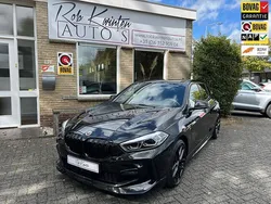 Zwart Gebruikt 2022 BMW 118 Executive Hatchback | € 30.950 (Duur)