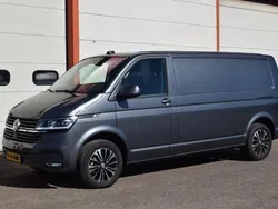 Grijs Nieuw 2024 VW T6.1 Highline Van | € 43.940 (Goede deal)