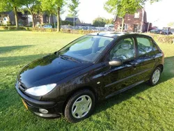 Zwart Gebruikt 2000 Peugeot 206 Hatchback | € 1.150 (Eerlijke prijs)