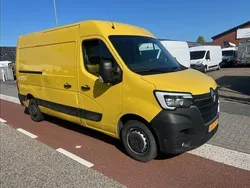 Geel Gebruikt 2021 Renault Master Van | € 9.650 (Eerlijke prijs)