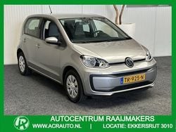 Grijs Gebruikt 2018 VW up! move up! Hatchback | € 9.440 (Eerlijke prijs)