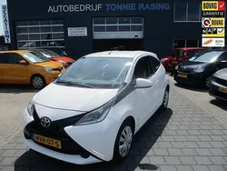 Wit Gebruikt 2016 Toyota Aygo Hatchback | € 7.740 (Iets duurder)