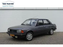 Grijs Gebruikt 1985 Peugeot 305 GTi Sedan | € 6.950