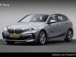 Grijs Gebruikt 2022 BMW 118 M Sport Hatchback | € 28.880 (Iets duurder)
