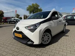 Wit Gebruikt 2019 Toyota Aygo Hatchback | € 9.245 (Eerlijke prijs)