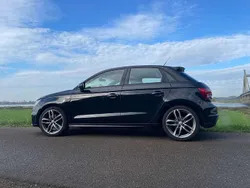 Zwart Gebruikt 2013 Audi A1 Proline Hatchback | € 9.500 (Eerlijke prijs)