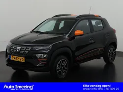 Zwart Gebruikt 2022 Dacia Spring Expression Hatchback | € 11.945 (Eerlijke prijs)