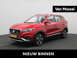 Rood Gebruikt 2020 MG ZS Luxury Sedan | € 15.495 (Eerlijke prijs)
