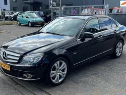 Zwart Gebruikt 2009 Mercedes C200 Avantgarde Sedan | € 7.750 (Eerlijke prijs)